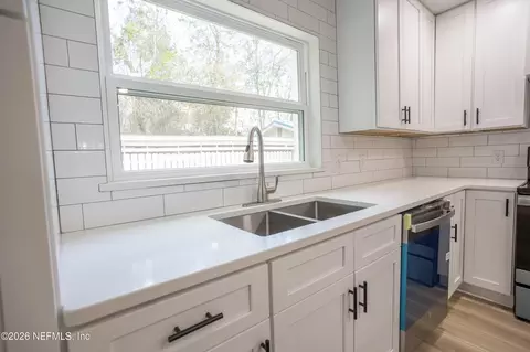 Kitchen - 44259 Artesian Blvd, Callahan, FL 32011 photo 2 of 2