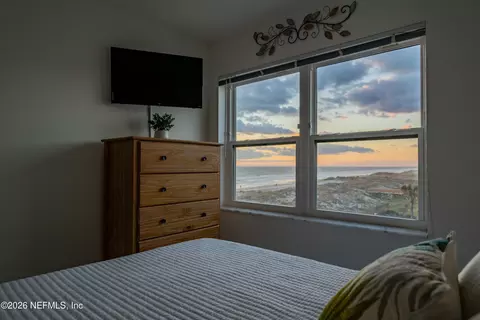 Bedroom - 2 10th St #6, Saint Augustine Beach, FL 32080 photo 6 of 6