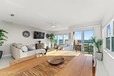 Dining - 2 10th St #6, Saint Augustine Beach, FL 32080 photo 1 of 4