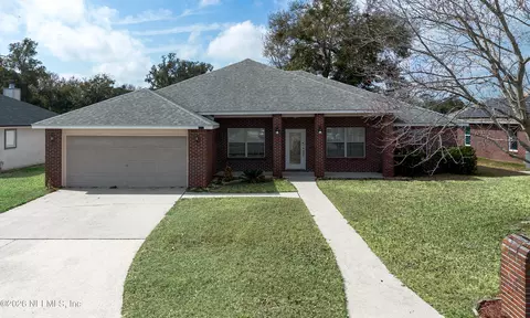 3174 Highland Grove Dr, Orange Park, FL 32065