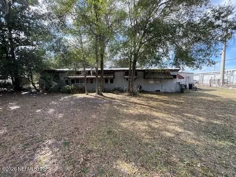 1332 Live Oak Dr, Jacksonville, FL 32246
