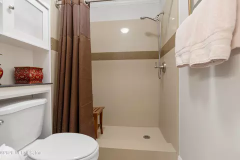 Bath - 204 Gerado St #3, Saint Augustine, FL 32080 photo 4 of 5