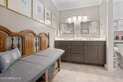 Bath - 204 Gerado St #3, Saint Augustine, FL 32080 photo 2 of 5