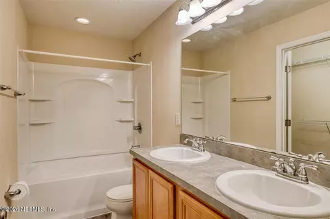 Bath - 208 E Pisa Pl, Saint Augustine, FL 32084 photo 1 of 2