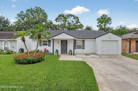 13046 Twin Pines Cir S, Jacksonville, FL 32246