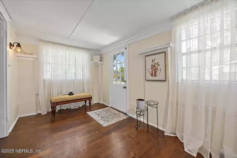 Entry Way - 6 E San Carlos Ave, Saint Augustine, FL 32084 photo 1 of 1