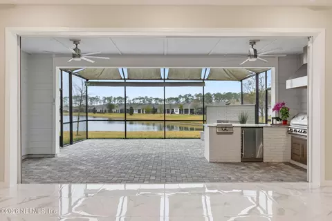 10821 Town View Dr, Jacksonville, FL 32256