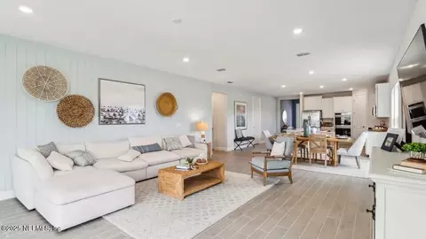 Entry Way - 303 Hasler Ave, Saint Augustine, FL 32092 photo 1 of 2