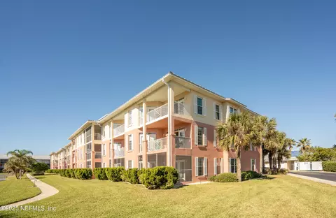 225 Atlantis Cir #101, Saint Augustine Beach, FL 32080