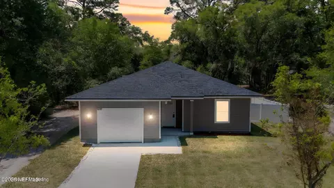 1847 Rowe Ave, Jacksonville, FL 32208