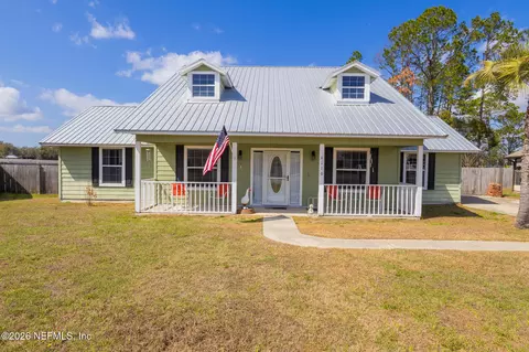 6110 W 4th Mnr, Palatka, FL 32177