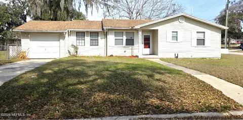 5825 Bartram Dr W, Jacksonville, FL 32207