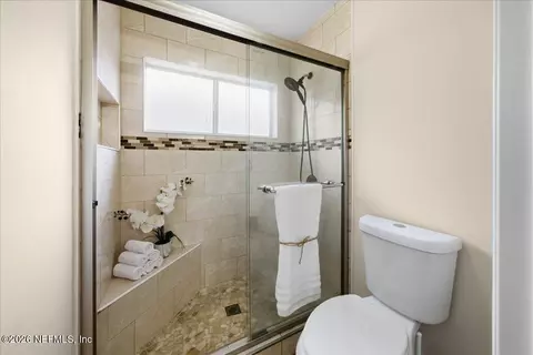 Bath - 176 Oak Common Ave, Saint Augustine, FL 32095 photo 5 of 7