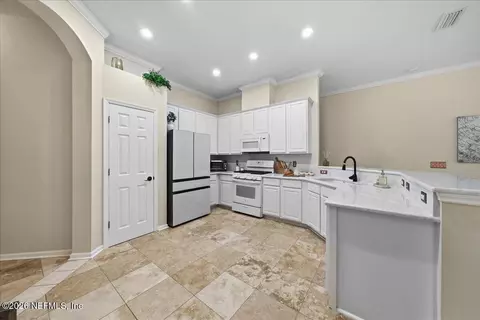 Kitchen - 176 Oak Common Ave, Saint Augustine, FL 32095 photo 2 of 4