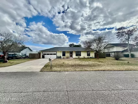 2268 Felucca Dr, Middleburg, FL 32068