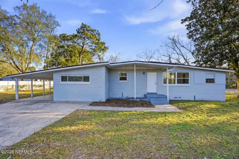 7206 Manitoba Dr, Jacksonville, FL 32211