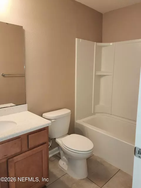 Bath - 353 Crescent Key Dr, Saint Augustine, FL 32086 photo 4 of 5