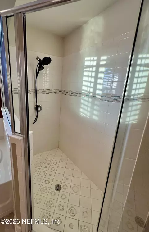 Bath - 353 Crescent Key Dr, Saint Augustine, FL 32086 photo 2 of 5