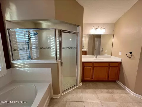 Bath - 353 Crescent Key Dr, Saint Augustine, FL 32086 photo 3 of 5