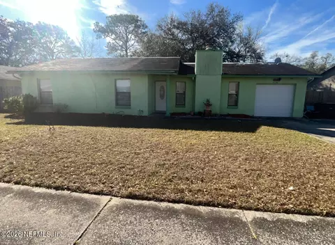8126 Sable Wood Dr N, Jacksonville, FL 32244