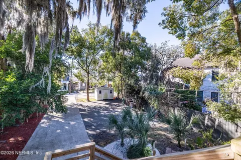 Exterior - 16 Myrtle Ave, Saint Augustine, FL 32084 photo 8 of 14