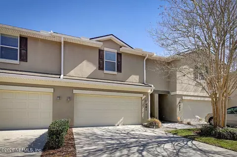 481 Walnut Dr, Saint Johns, FL 32259