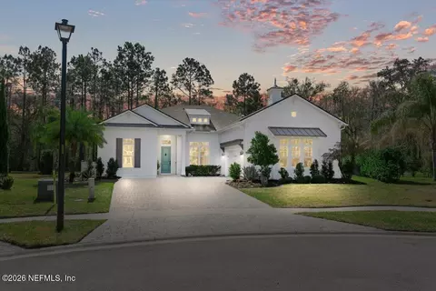 522 Freshwater Dr, Saint Johns, FL 32259