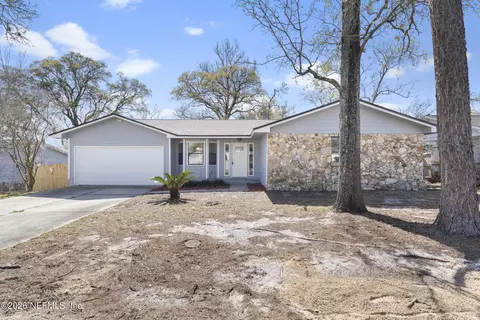11546 Broad Leaf Dr, Jacksonville, FL 32225