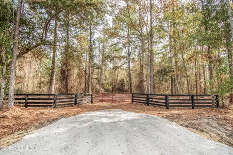 14150 C R 124, Sanderson, FL 32087