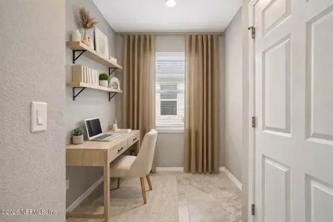 Entry Way - 5255 NW 33rd Pl, Ocala, FL 34482 photo 3 of 5