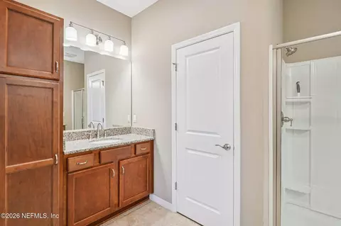 Bath - 5255 NW 33rd Pl, Ocala, FL 34482 photo 3 of 4