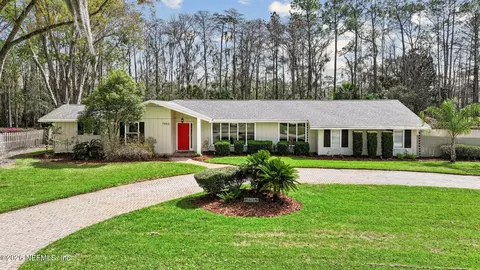 7955 Pine Lake Rd, Jacksonville, FL 32256