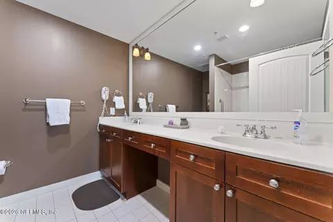 Bath - 965 Registry Blvd #106, Saint Augustine, FL 32092 photo 1 of 4