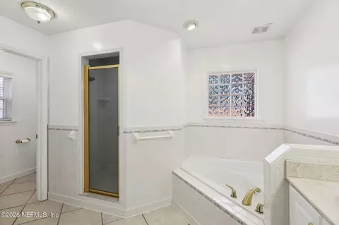 Bath - 494 Keller Ln, Saint Augustine, FL 32086 photo 4 of 5