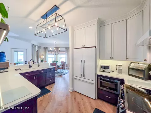 Kitchen - 108 Maple Ter, Florahome, FL 32140 photo 4 of 6