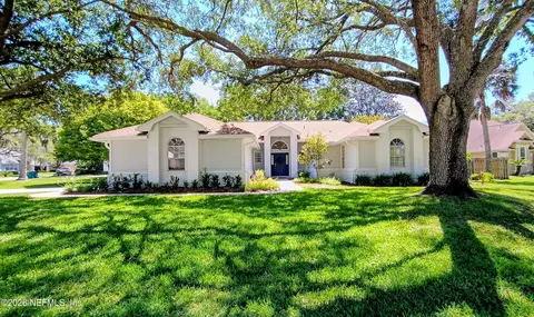 2032 Marye Brant Loop N, Neptune Beach, FL 32266
