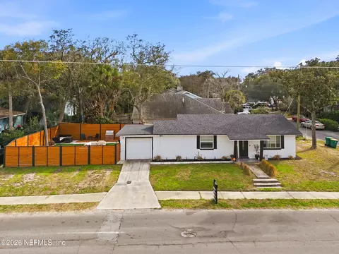 1516 12th Ave N, Jacksonville Beach, FL 32250