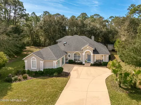 221 Cacique Dr, Saint Augustine, FL 32086