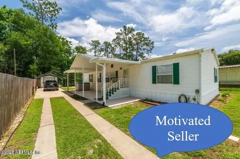 120 Waterway Ave, Satsuma, FL 32189