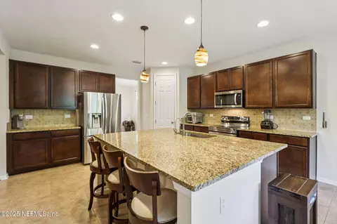 Kitchen - 261 Palisade Dr, Saint Augustine, FL 32092 photo 4 of 5