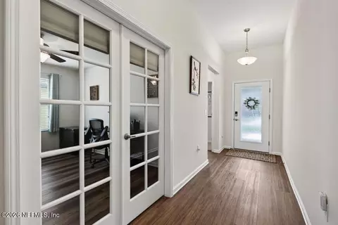 Entry Way - 558 Palace Dr, Saint Augustine, FL 32084 photo 1 of 5