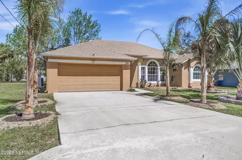 33 Phoenix Ln, Palm Coast, FL 32164