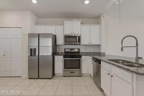 Kitchen - 98 Coastline Way, Saint Augustine, FL 32092 photo 1 of 2