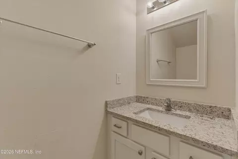 Bath - 98 Coastline Way, Saint Augustine, FL 32092 photo 2 of 3