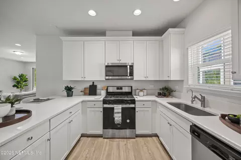 Kitchen - 55 Starnberg Ct, Saint Augustine, FL 32095 photo 3 of 3