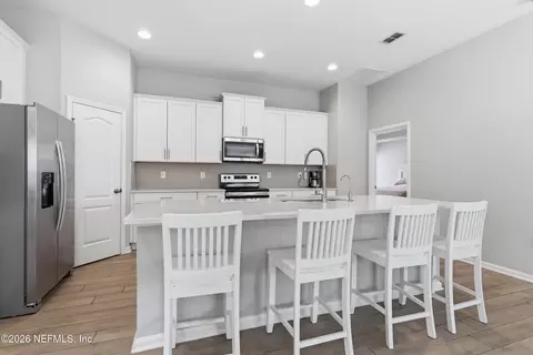 Kitchen - 65672 Edgewater Dr, Yulee, FL 32097 photo 2 of 3