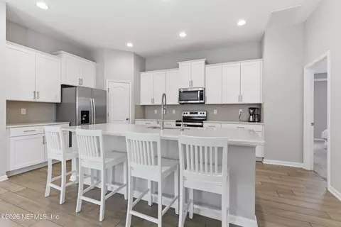 Kitchen - 65672 Edgewater Dr, Yulee, FL 32097 photo 1 of 3