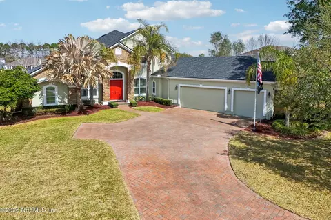 827 E Dorchester Dr, Saint Johns, FL 32259