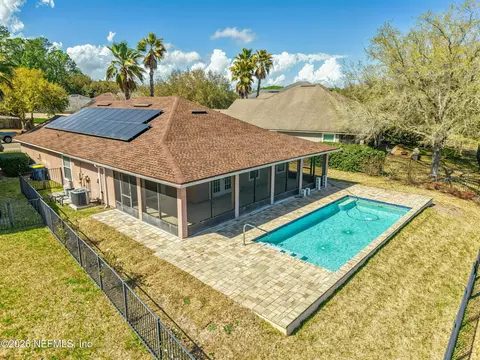 13431 Devan Lee Dr E, Jacksonville, FL 32226
