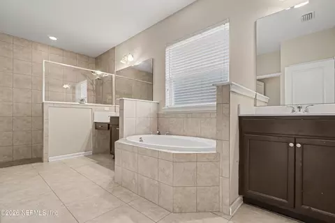 Bath - 179 Greenview Ln, Saint Augustine, FL 32092 photo 1 of 4